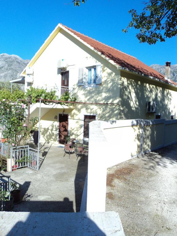 Guest House Pajovic Kotor Exterior foto